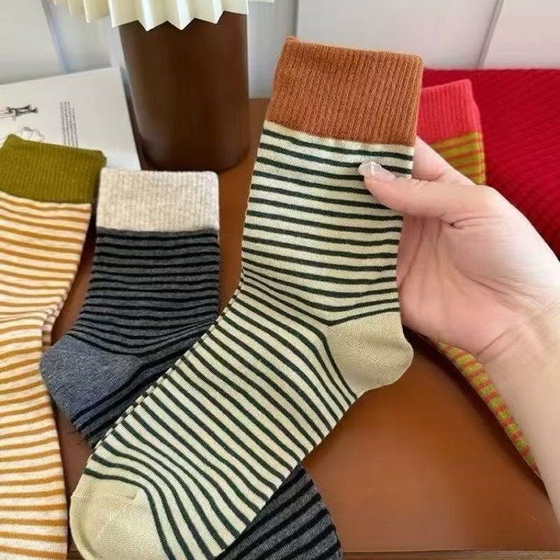 11090310