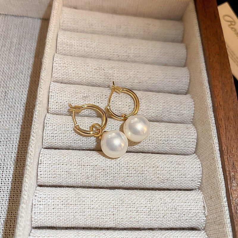 11042779