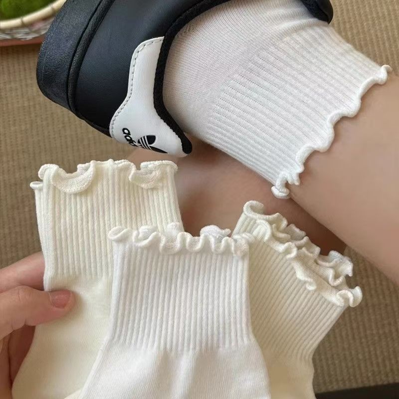 11652740
